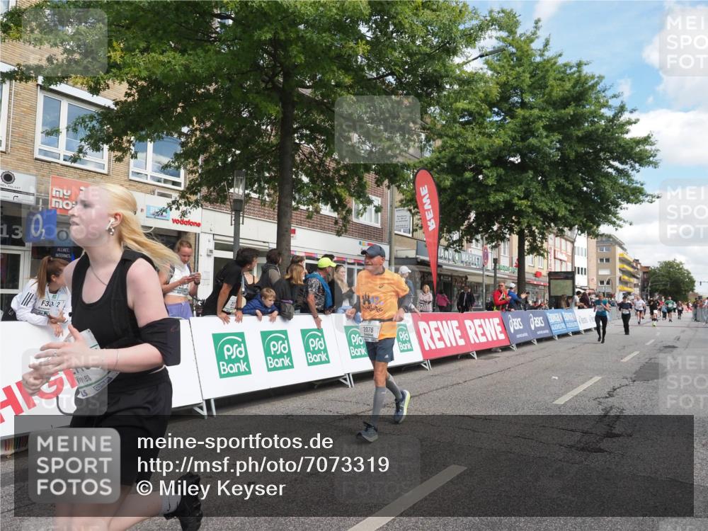 15.09.2024 - PSD Bank Halbmarathon Miley Keyser http://msf.ph/oto/7073319 15.09.2024 12:28:52 Ziel 2076, 2108, 2157, 2288, 2458, 2715, 3057, 3255, 3442 meine-sportfotos.de