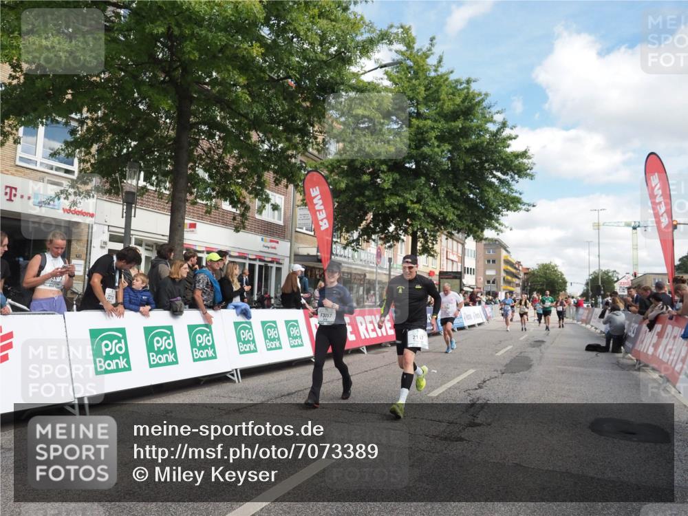 15.09.2024 - PSD Bank Halbmarathon Miley Keyser http://msf.ph/oto/7073389 15.09.2024 12:28:59 Ziel 2076, 2108, 2157, 2288, 2715, 3057, 3247, 3255, 3266, 3287, 3325 meine-sportfotos.de