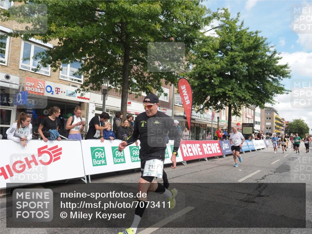 15.09.2024 - PSD Bank Halbmarathon Miley Keyser http://msf.ph/oto/7073411 15.09.2024 12:29:00 Ziel 2075, 2076, 2108, 2157, 2288, 2715, 3057, 3247, 3255, 3266, 3287, 3325, 3401 meine-sportfotos.de