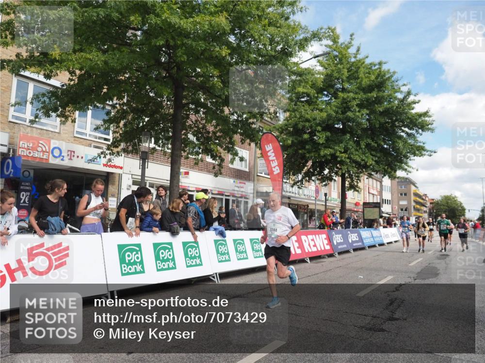 15.09.2024 - PSD Bank Halbmarathon Miley Keyser http://msf.ph/oto/7073429 15.09.2024 12:29:01 Ziel 2075, 2076, 2108, 2157, 2288, 2715, 3057, 3247, 3255, 3266, 3287, 3325, 3401 meine-sportfotos.de