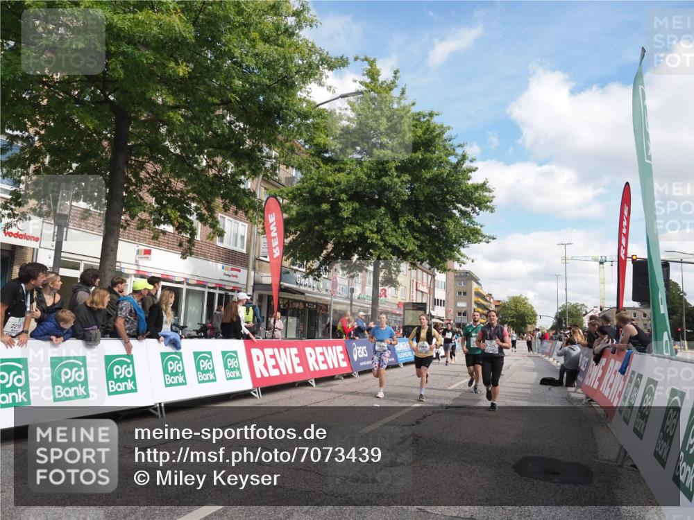 15.09.2024 - PSD Bank Halbmarathon Miley Keyser http://msf.ph/oto/7073439 15.09.2024 12:29:04 Ziel 2075, 2076, 2108, 2157, 2288, 2451, 3057, 3247, 3255, 3266, 3287, 3325, 3401, 3491 meine-sportfotos.de