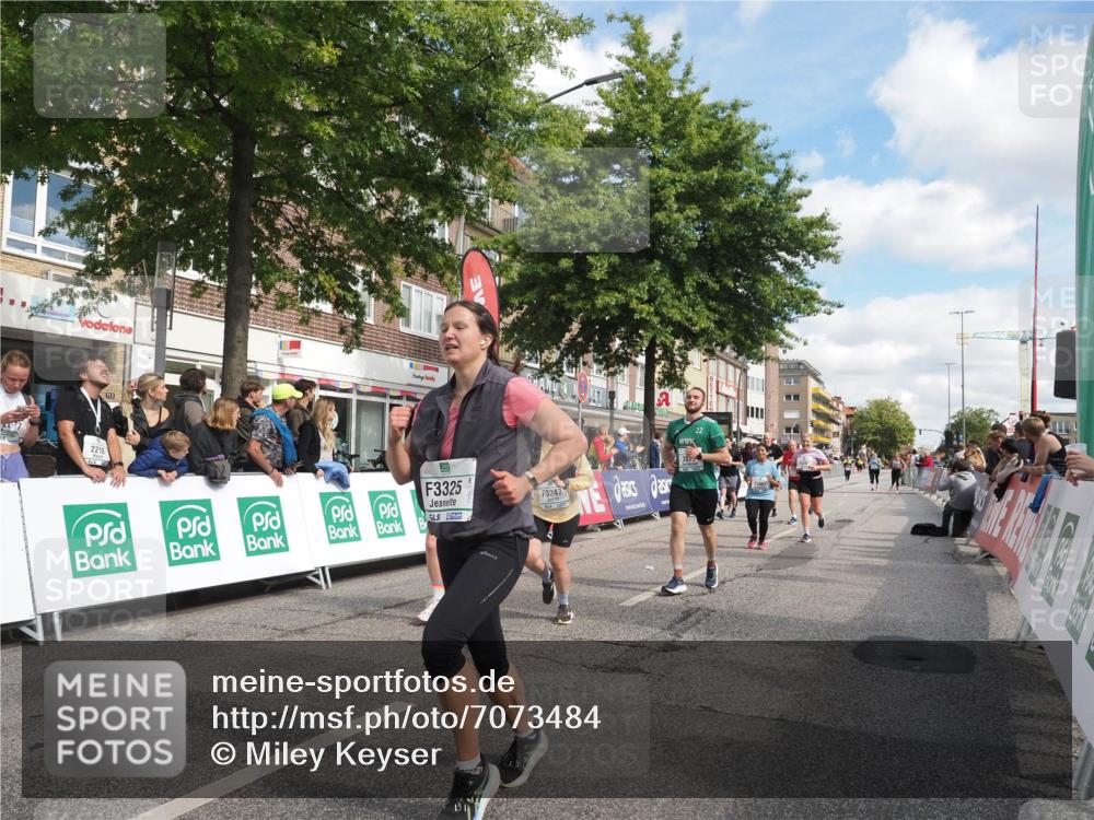 15.09.2024 - PSD Bank Halbmarathon Miley Keyser http://msf.ph/oto/7073484 15.09.2024 12:29:06 Ziel 2073, 2075, 2076, 2089, 2157, 2288, 2362, 2451, 3057, 3247, 3255, 3266, 3287, 3325, 3401, 3491 meine-sportfotos.de