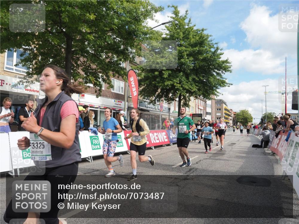 15.09.2024 - PSD Bank Halbmarathon Miley Keyser http://msf.ph/oto/7073487 15.09.2024 12:29:06 Ziel 2073, 2075, 2076, 2089, 2157, 2288, 2362, 2451, 3057, 3247, 3255, 3266, 3287, 3325, 3401, 3491 meine-sportfotos.de