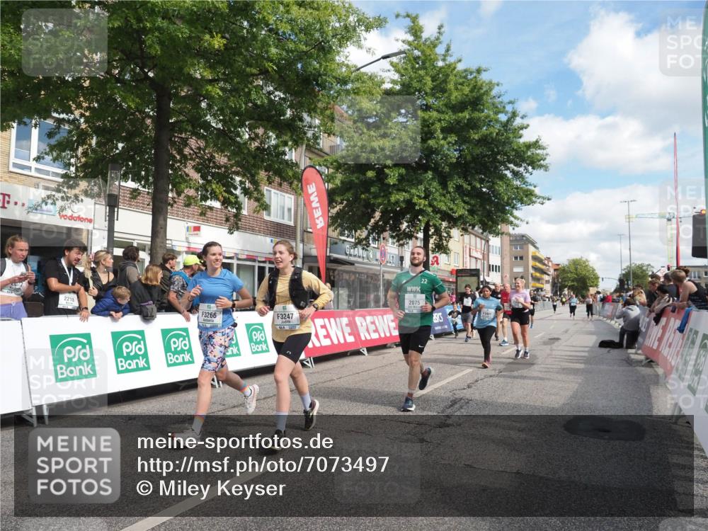 15.09.2024 - PSD Bank Halbmarathon Miley Keyser http://msf.ph/oto/7073497 15.09.2024 12:29:06 Ziel 2073, 2075, 2076, 2089, 2157, 2288, 2362, 2451, 3057, 3247, 3255, 3266, 3287, 3325, 3401, 3491 meine-sportfotos.de