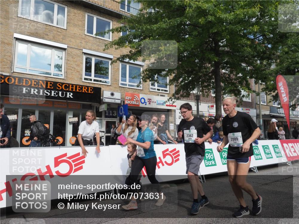 15.09.2024 - PSD Bank Halbmarathon Miley Keyser http://msf.ph/oto/7073631 15.09.2024 12:29:12 Ziel 2073, 2075, 2089, 2288, 2362, 2451, 3057, 3129, 3247, 3266, 3287, 3325, 3401, 3491 meine-sportfotos.de