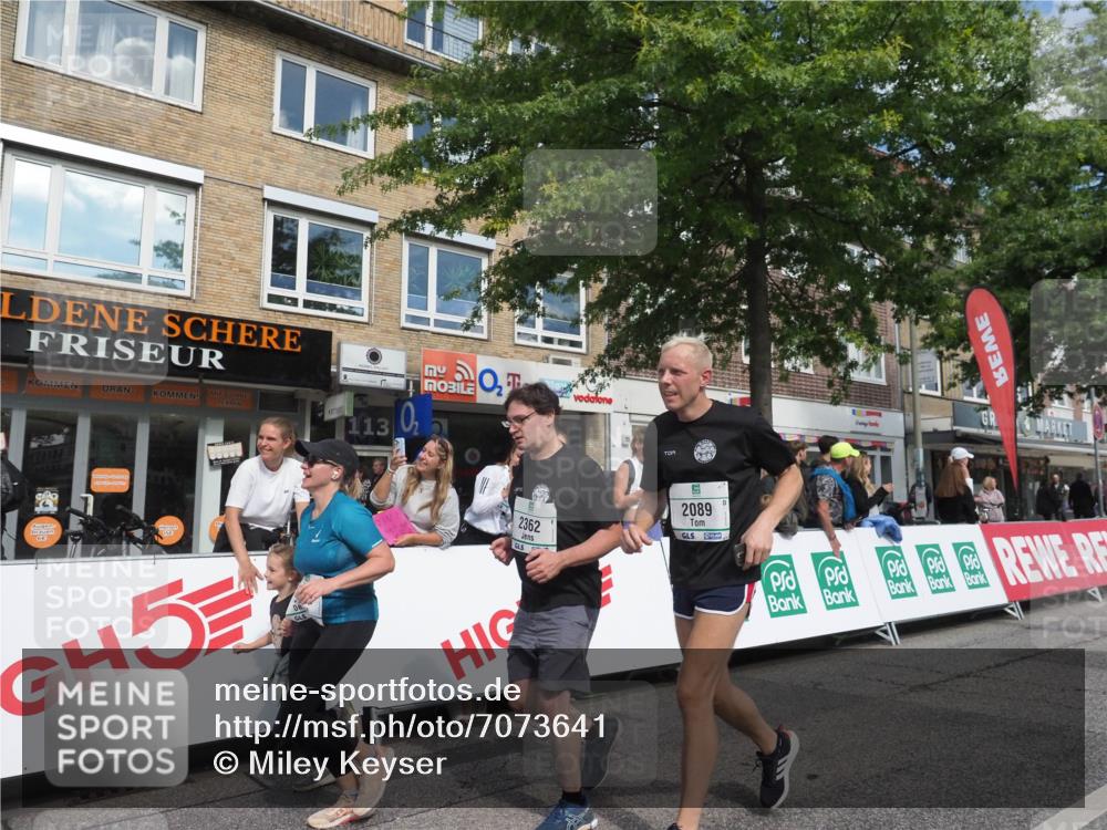 15.09.2024 - PSD Bank Halbmarathon Miley Keyser http://msf.ph/oto/7073641 15.09.2024 12:29:12 Ziel 2073, 2075, 2089, 2288, 2362, 2451, 3057, 3129, 3247, 3266, 3287, 3325, 3401, 3491 meine-sportfotos.de