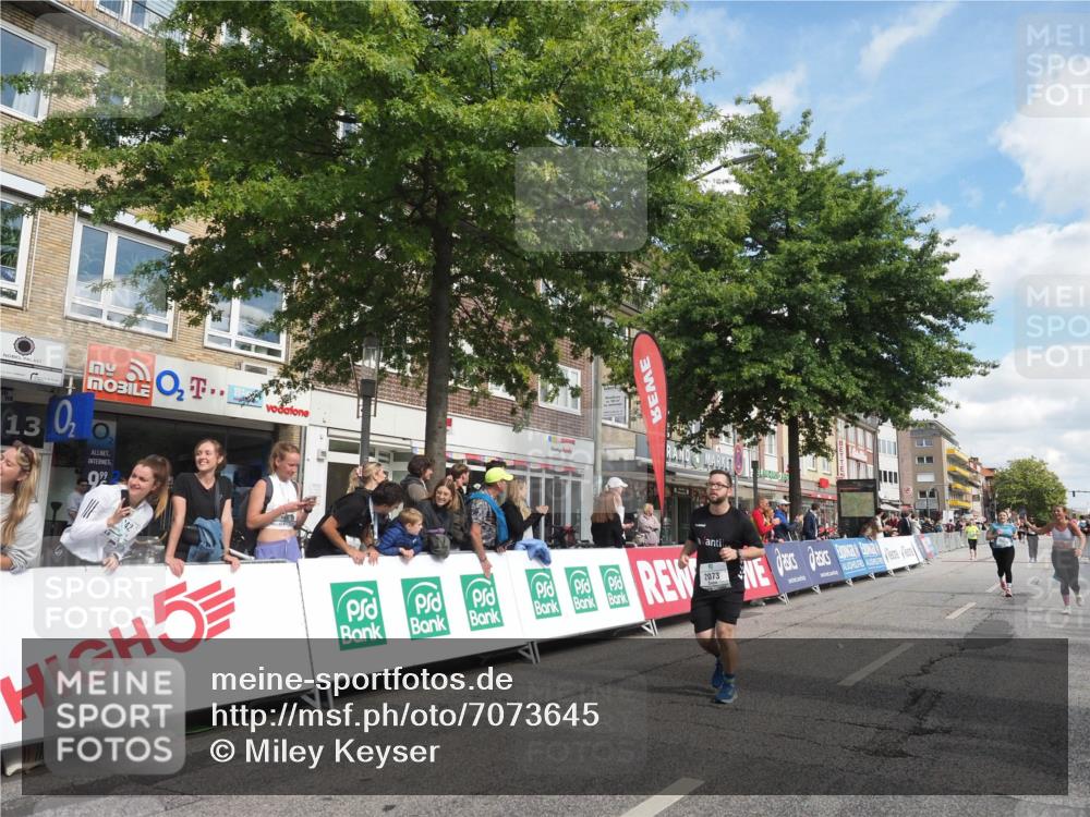 15.09.2024 - PSD Bank Halbmarathon Miley Keyser http://msf.ph/oto/7073645 15.09.2024 12:29:13 Ziel 2073, 2075, 2089, 2362, 2451, 3057, 3129, 3247, 3266, 3287, 3325, 3401, 3491 meine-sportfotos.de