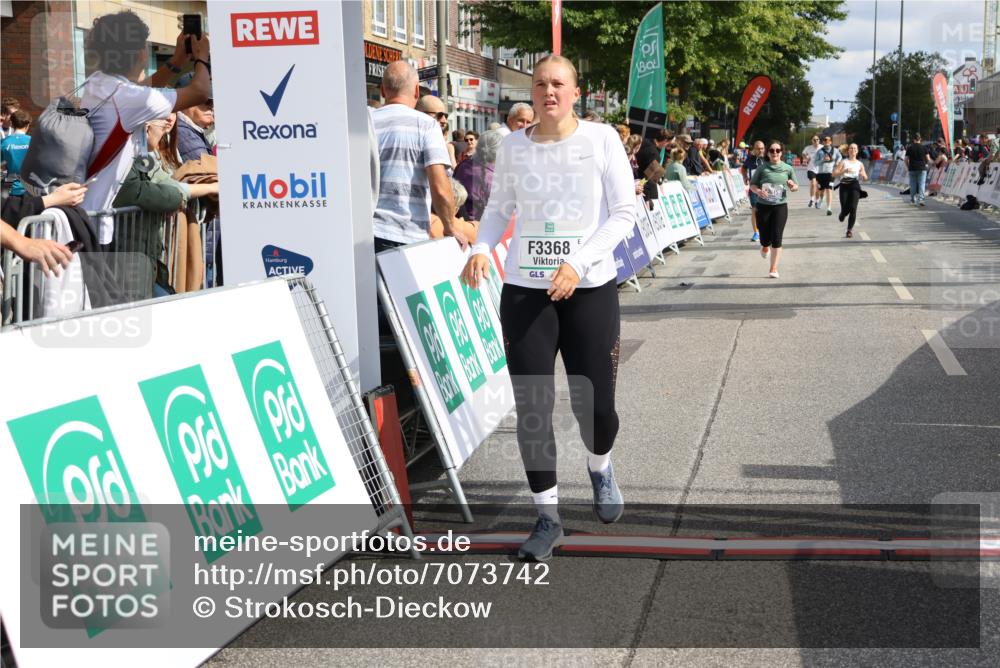 15.09.2024 - PSD Bank Halbmarathon Strokosch-Dieckow http://msf.ph/oto/7073742 15.09.2024 12:32:53 Ziel 2189, 3045, 3358, 3368 meine-sportfotos.de