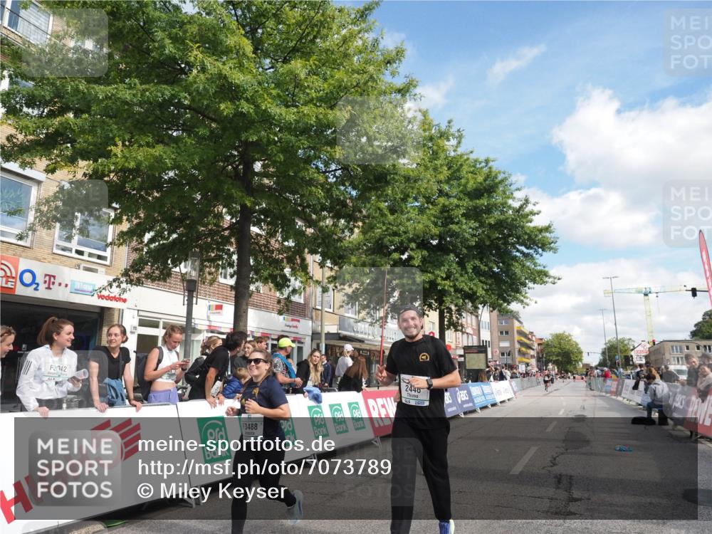 15.09.2024 - PSD Bank Halbmarathon Miley Keyser http://msf.ph/oto/7073789 15.09.2024 12:29:26 Ziel 2073, 2089, 2362, 2446, 3129, 3473, 3488 meine-sportfotos.de