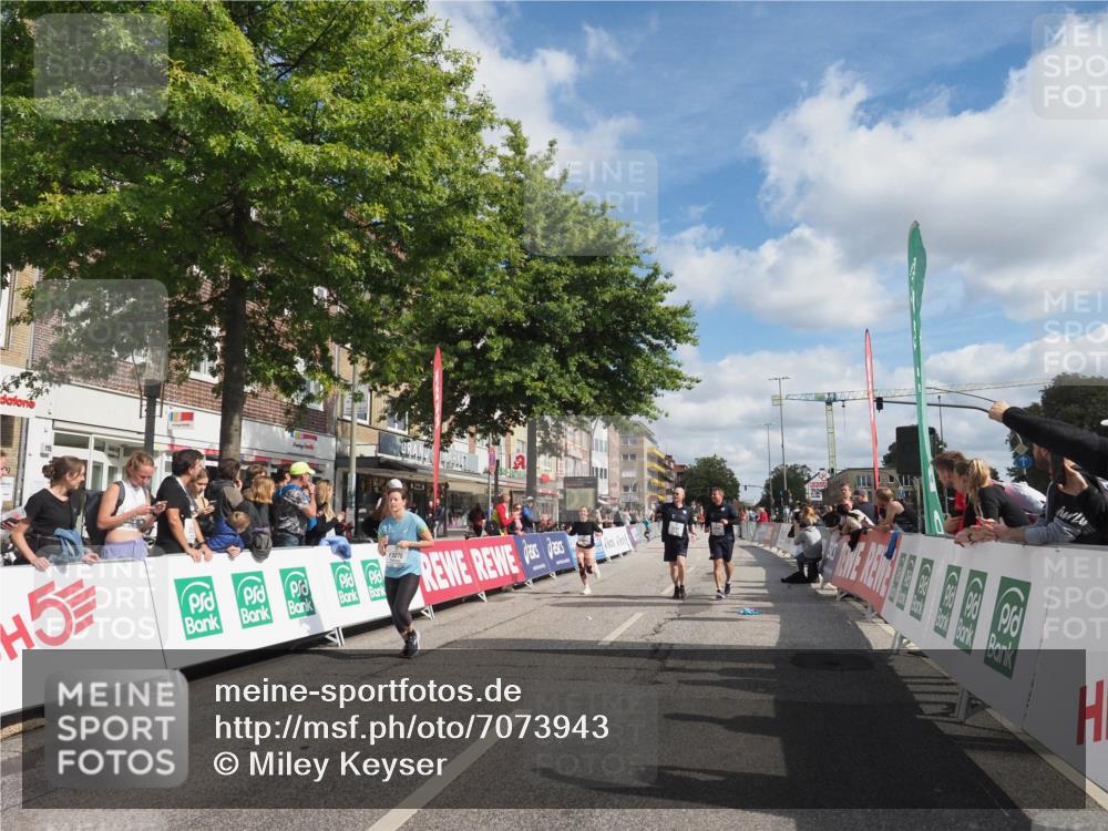 15.09.2024 - PSD Bank Halbmarathon Miley Keyser http://msf.ph/oto/7073943 15.09.2024 12:29:55 Ziel 2093, 2291, 2454, 3055, 3091, 3270, 3334, 3362, 3385 meine-sportfotos.de