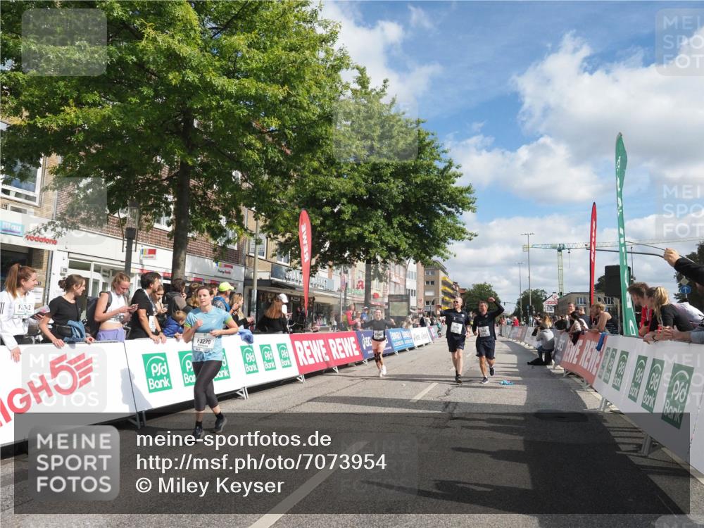 15.09.2024 - PSD Bank Halbmarathon Miley Keyser http://msf.ph/oto/7073954 15.09.2024 12:29:56 Ziel 2093, 2291, 2454, 3055, 3091, 3270, 3334, 3362, 3385 meine-sportfotos.de