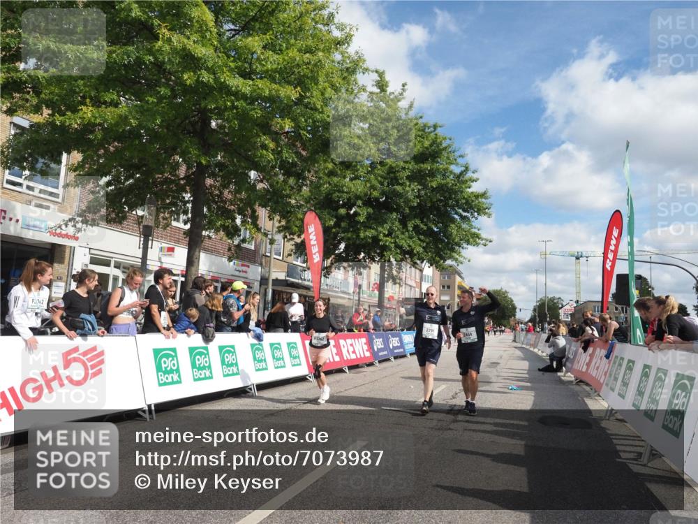 15.09.2024 - PSD Bank Halbmarathon Miley Keyser http://msf.ph/oto/7073987 15.09.2024 12:29:57 Ziel 2291, 2454, 3091, 3270, 3334, 3362, 3385 meine-sportfotos.de