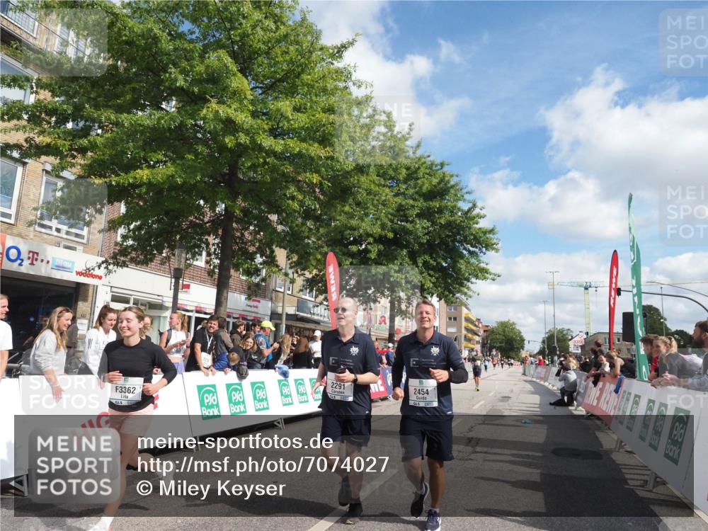15.09.2024 - PSD Bank Halbmarathon Miley Keyser http://msf.ph/oto/7074027 15.09.2024 12:29:59 Ziel 2291, 2454, 3091, 3270, 3334, 3362 meine-sportfotos.de