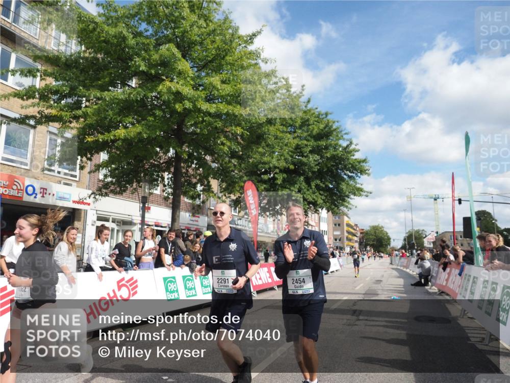 15.09.2024 - PSD Bank Halbmarathon Miley Keyser http://msf.ph/oto/7074040 15.09.2024 12:29:59 Ziel 2291, 2454, 3091, 3270, 3334, 3362 meine-sportfotos.de