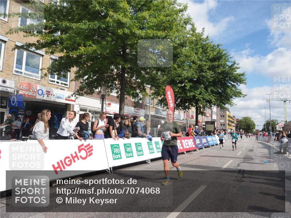 15.09.2024 - PSD Bank Halbmarathon Miley Keyser http://msf.ph/oto/7074068 15.09.2024 12:30:07 Ziel 1390, 2291, 2454, 2889, 3270, 3349, 3362 meine-sportfotos.de