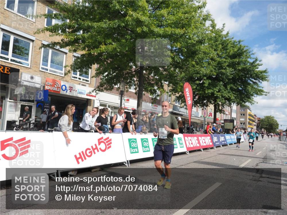 15.09.2024 - PSD Bank Halbmarathon Miley Keyser http://msf.ph/oto/7074084 15.09.2024 12:30:07 Ziel 1390, 2291, 2454, 2889, 3270, 3349, 3362 meine-sportfotos.de