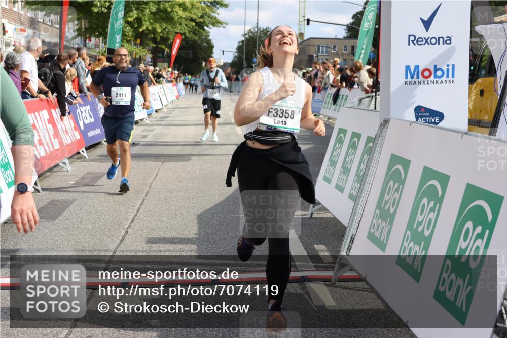 15.09.2024 - PSD Bank Halbmarathon Strokosch-Dieckow http://msf.ph/oto/7074119 15.09.2024 12:33:00 Ziel 2411, 2414, 3045, 3358, 3368 meine-sportfotos.de