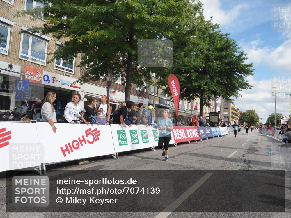 15.09.2024 - PSD Bank Halbmarathon Miley Keyser http://msf.ph/oto/7074139 15.09.2024 12:30:13 Ziel 1390, 2291, 2454, 2889, 3349 meine-sportfotos.de