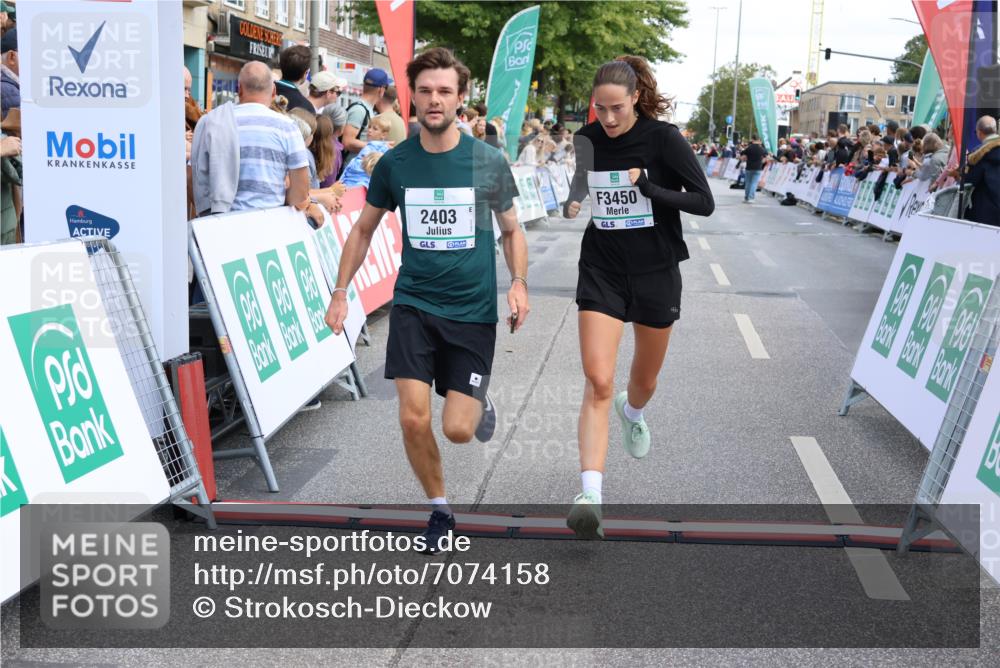 15.09.2024 - PSD Bank Halbmarathon Strokosch-Dieckow http://msf.ph/oto/7074158 15.09.2024 12:23:59 Ziel 987, 2403, 2981, 3002, 3277, 3450 meine-sportfotos.de