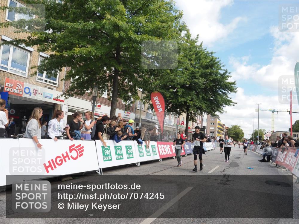15.09.2024 - PSD Bank Halbmarathon Miley Keyser http://msf.ph/oto/7074245 15.09.2024 12:30:29 Ziel 2111, 2251, 2299, 2447, 3206, 3261, 3276, 3346, 3349 meine-sportfotos.de
