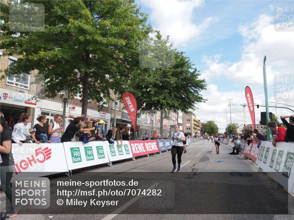 15.09.2024 - PSD Bank Halbmarathon Miley Keyser http://msf.ph/oto/7074282 15.09.2024 12:30:31 Ziel 2111, 2251, 2299, 2447, 3206, 3261, 3276, 3346 meine-sportfotos.de