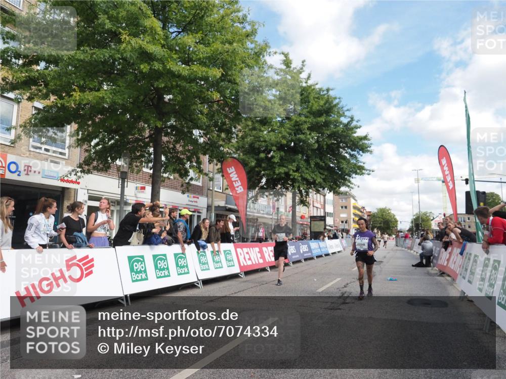 15.09.2024 - PSD Bank Halbmarathon Miley Keyser http://msf.ph/oto/7074334 15.09.2024 12:30:34 Ziel 2111, 2251, 2299, 2447, 3206, 3261, 3276, 3346 meine-sportfotos.de