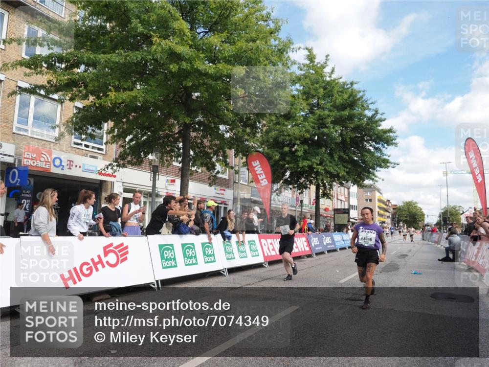 15.09.2024 - PSD Bank Halbmarathon Miley Keyser http://msf.ph/oto/7074349 15.09.2024 12:30:34 Ziel 2111, 2251, 2299, 2447, 3206, 3261, 3276, 3346 meine-sportfotos.de