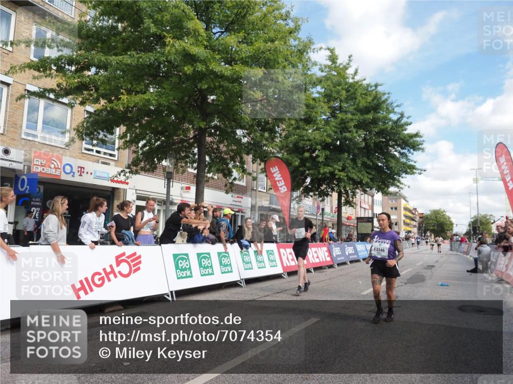 15.09.2024 - PSD Bank Halbmarathon Miley Keyser http://msf.ph/oto/7074354 15.09.2024 12:30:35 Ziel 2111, 2251, 2299, 2447, 3206, 3261, 3276, 3346 meine-sportfotos.de