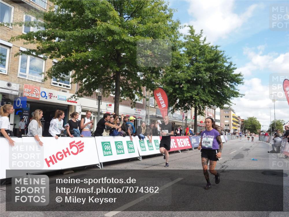 15.09.2024 - PSD Bank Halbmarathon Miley Keyser http://msf.ph/oto/7074362 15.09.2024 12:30:35 Ziel 2111, 2251, 2299, 2447, 3206, 3261, 3276, 3346 meine-sportfotos.de