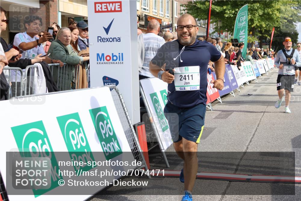 15.09.2024 - PSD Bank Halbmarathon Strokosch-Dieckow http://msf.ph/oto/7074471 15.09.2024 12:33:02 Ziel 2411, 2414, 2425, 3045, 3358, 3368 meine-sportfotos.de