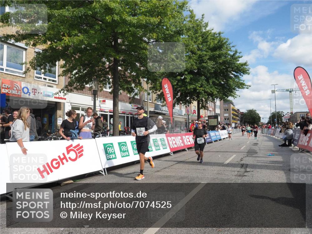 15.09.2024 - PSD Bank Halbmarathon Miley Keyser http://msf.ph/oto/7074525 15.09.2024 12:31:00 Ziel 2152, 2261, 2347, 3134, 3211, 3279, 3312, 3352, 3414 meine-sportfotos.de