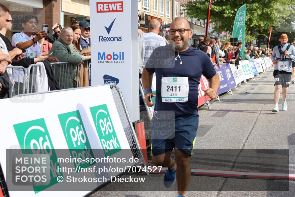 15.09.2024 - PSD Bank Halbmarathon Strokosch-Dieckow http://msf.ph/oto/7074527 15.09.2024 12:33:02 Ziel 2411, 2414, 2425, 3045, 3358, 3368 meine-sportfotos.de