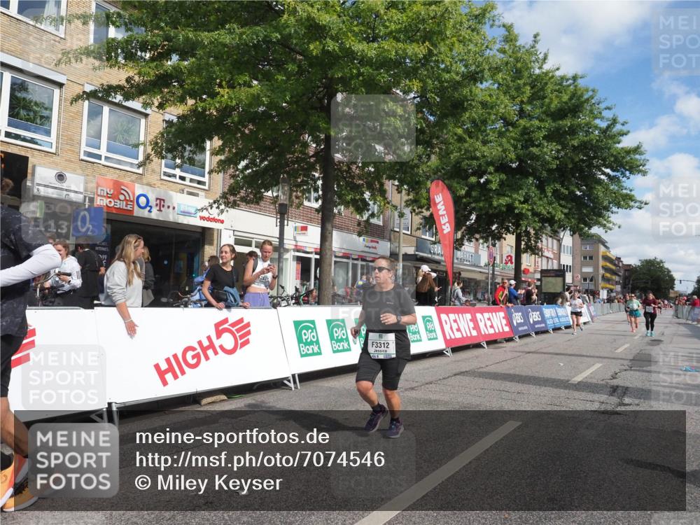 15.09.2024 - PSD Bank Halbmarathon Miley Keyser http://msf.ph/oto/7074546 15.09.2024 12:31:01 Ziel 2152, 2261, 2347, 3134, 3211, 3279, 3312, 3352, 3414, 3416 meine-sportfotos.de