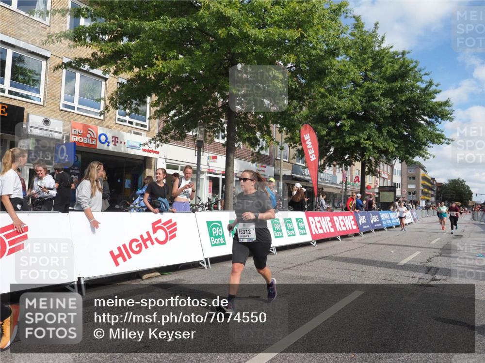 15.09.2024 - PSD Bank Halbmarathon Miley Keyser http://msf.ph/oto/7074550 15.09.2024 12:31:01 Ziel 2152, 2261, 2347, 3134, 3211, 3279, 3312, 3352, 3414, 3416 meine-sportfotos.de