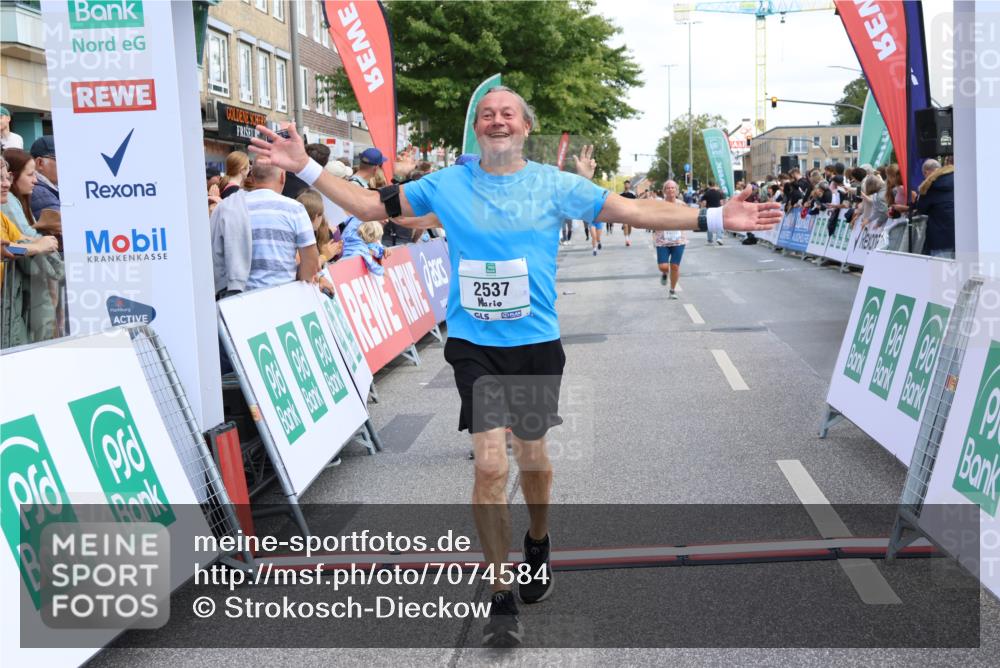 15.09.2024 - PSD Bank Halbmarathon Strokosch-Dieckow http://msf.ph/oto/7074584 15.09.2024 12:24:17 Ziel 1883, 2537, 3003, 3075, 3222, 3428 meine-sportfotos.de