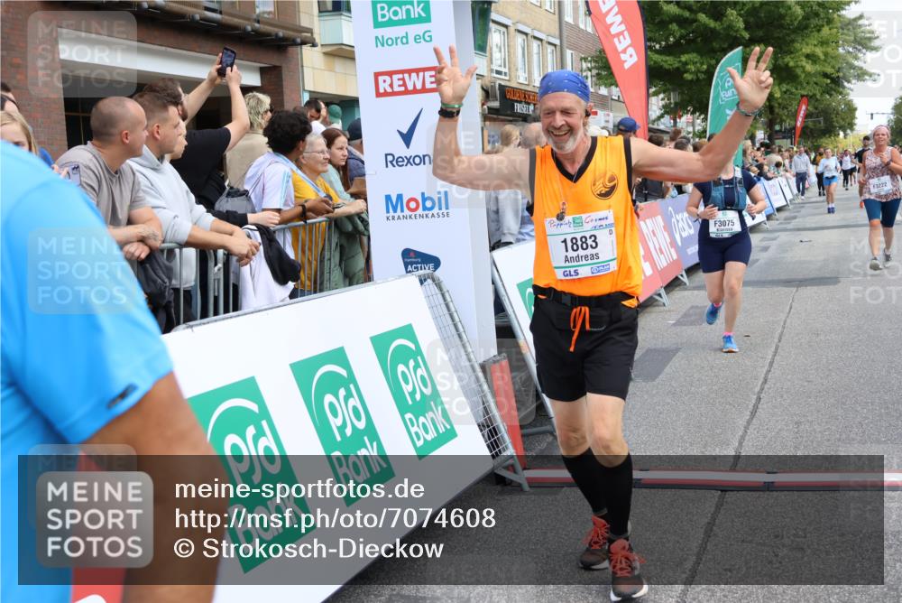 15.09.2024 - PSD Bank Halbmarathon Strokosch-Dieckow http://msf.ph/oto/7074608 15.09.2024 12:24:18 Ziel 1883, 2527, 2537, 3003, 3075, 3222, 3428, 3543 meine-sportfotos.de
