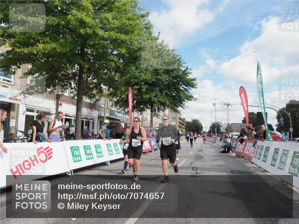 15.09.2024 - PSD Bank Halbmarathon Miley Keyser http://msf.ph/oto/7074657 15.09.2024 12:31:11 Ziel 1948, 2259, 2261, 2858, 3089, 3211, 3279, 3312, 3414, 3416, 3486, 3542 meine-sportfotos.de