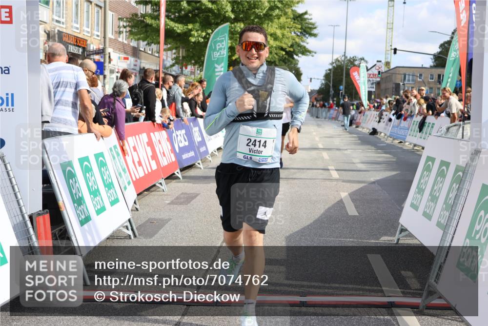 15.09.2024 - PSD Bank Halbmarathon Strokosch-Dieckow http://msf.ph/oto/7074762 15.09.2024 12:33:05 Ziel 2411, 2414, 2425, 3045, 3358, 3368 meine-sportfotos.de
