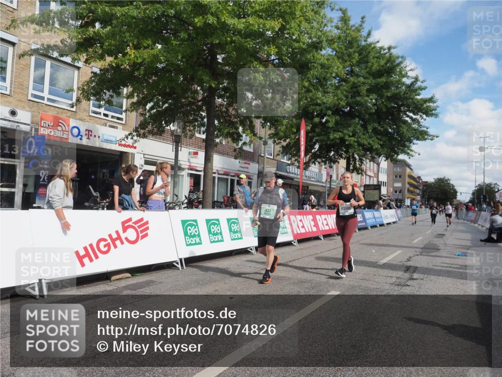 15.09.2024 - PSD Bank Halbmarathon Miley Keyser http://msf.ph/oto/7074826 15.09.2024 12:31:28 Ziel 1866, 1948, 1961, 2887, 3089, 3309, 3486 meine-sportfotos.de