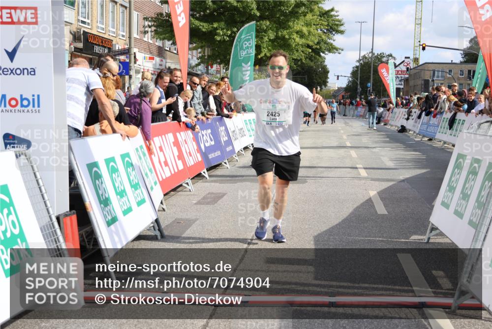 15.09.2024 - PSD Bank Halbmarathon Strokosch-Dieckow http://msf.ph/oto/7074904 15.09.2024 12:33:09 Ziel 2411, 2414, 2425, 3045, 3358 meine-sportfotos.de