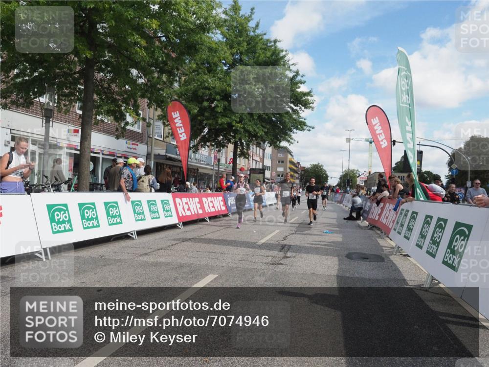15.09.2024 - PSD Bank Halbmarathon Miley Keyser http://msf.ph/oto/7074946 15.09.2024 12:31:47 Ziel 1866, 2068, 2192, 2352, 2358, 2423, 2887, 3014, 3203, 3207, 3356, 3541 meine-sportfotos.de