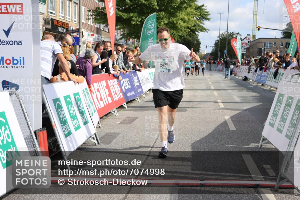 15.09.2024 - PSD Bank Halbmarathon Strokosch-Dieckow http://msf.ph/oto/7074998 15.09.2024 12:33:09 Ziel 2411, 2414, 2425, 3045, 3358 meine-sportfotos.de