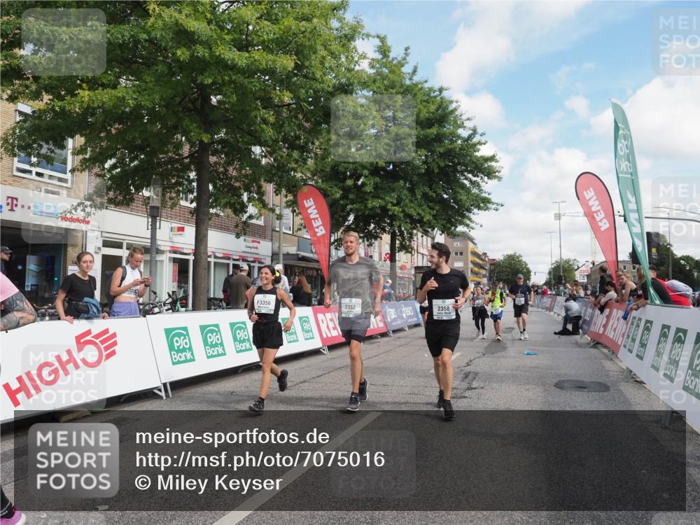 15.09.2024 - PSD Bank Halbmarathon Miley Keyser http://msf.ph/oto/7075016 15.09.2024 12:31:50 Ziel 1866, 2068, 2192, 2352, 2358, 2423, 2887, 3014, 3203, 3207, 3356, 3541 meine-sportfotos.de