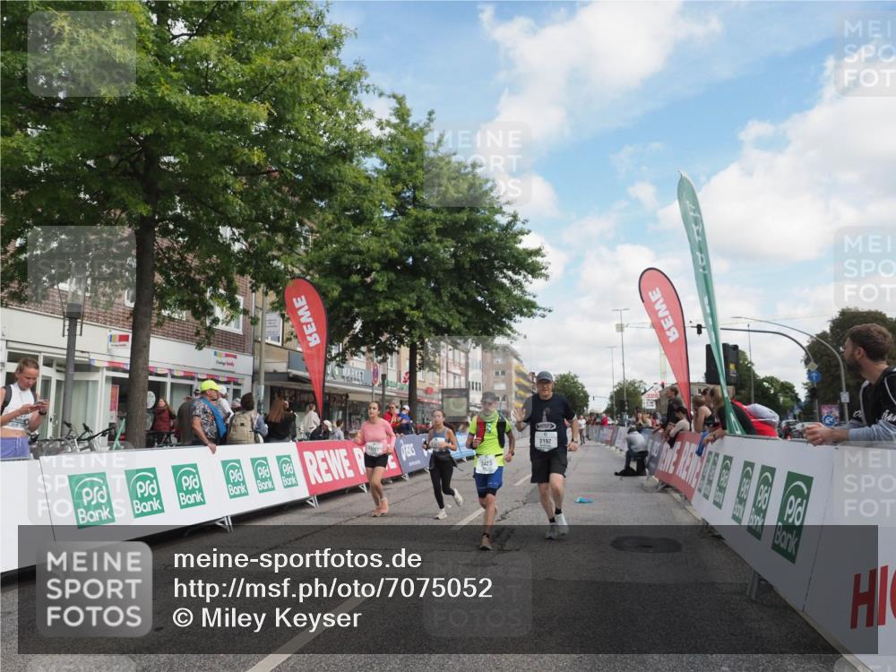 15.09.2024 - PSD Bank Halbmarathon Miley Keyser http://msf.ph/oto/7075052 15.09.2024 12:31:52 Ziel 2068, 2192, 2352, 2358, 2423, 3014, 3203, 3207, 3356, 3541 meine-sportfotos.de
