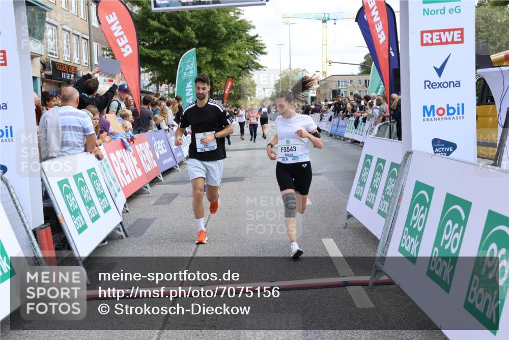 15.09.2024 - PSD Bank Halbmarathon Strokosch-Dieckow http://msf.ph/oto/7075156 15.09.2024 12:24:25 Ziel 1883, 1997, 2527, 2537, 3003, 3008, 3075, 3222, 3428, 3452, 3543 meine-sportfotos.de