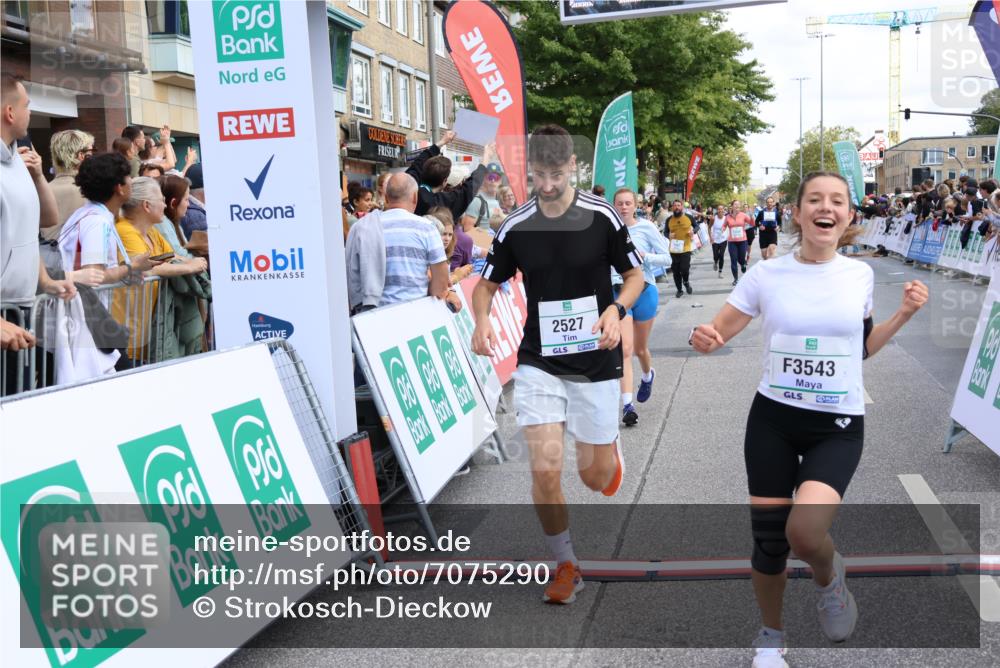 15.09.2024 - PSD Bank Halbmarathon Strokosch-Dieckow http://msf.ph/oto/7075290 15.09.2024 12:24:26 Ziel 1883, 1997, 2527, 2537, 3008, 3075, 3222, 3452, 3543 meine-sportfotos.de