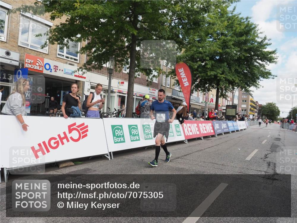 15.09.2024 - PSD Bank Halbmarathon Miley Keyser http://msf.ph/oto/7075305 15.09.2024 12:32:18 Ziel 2375, 2684, 3104 meine-sportfotos.de