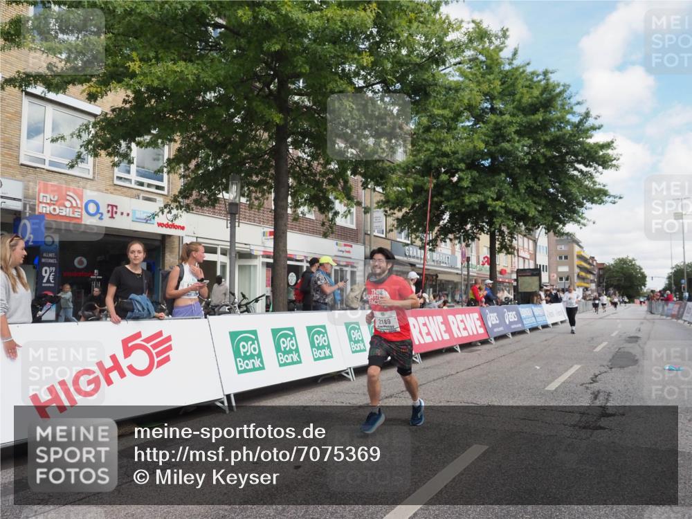 15.09.2024 - PSD Bank Halbmarathon Miley Keyser http://msf.ph/oto/7075369 15.09.2024 12:32:30 Ziel 2189, 3368 meine-sportfotos.de
