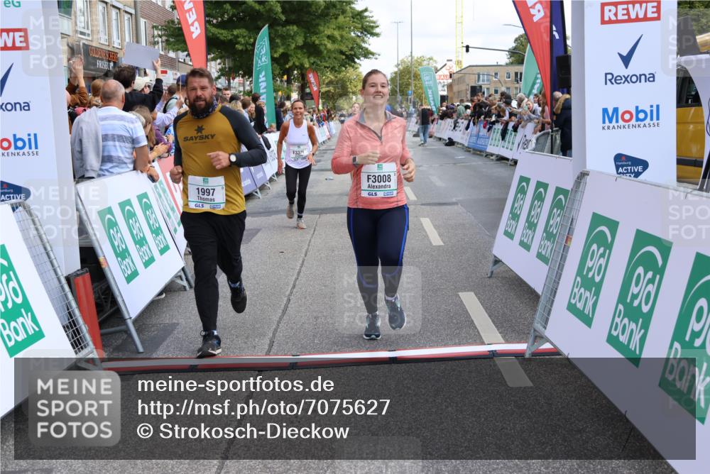 15.09.2024 - PSD Bank Halbmarathon Strokosch-Dieckow http://msf.ph/oto/7075627 15.09.2024 12:24:32 Ziel 1765, 1997, 2081, 2527, 3008, 3075, 3222, 3256, 3339, 3371, 3452, 3543 meine-sportfotos.de