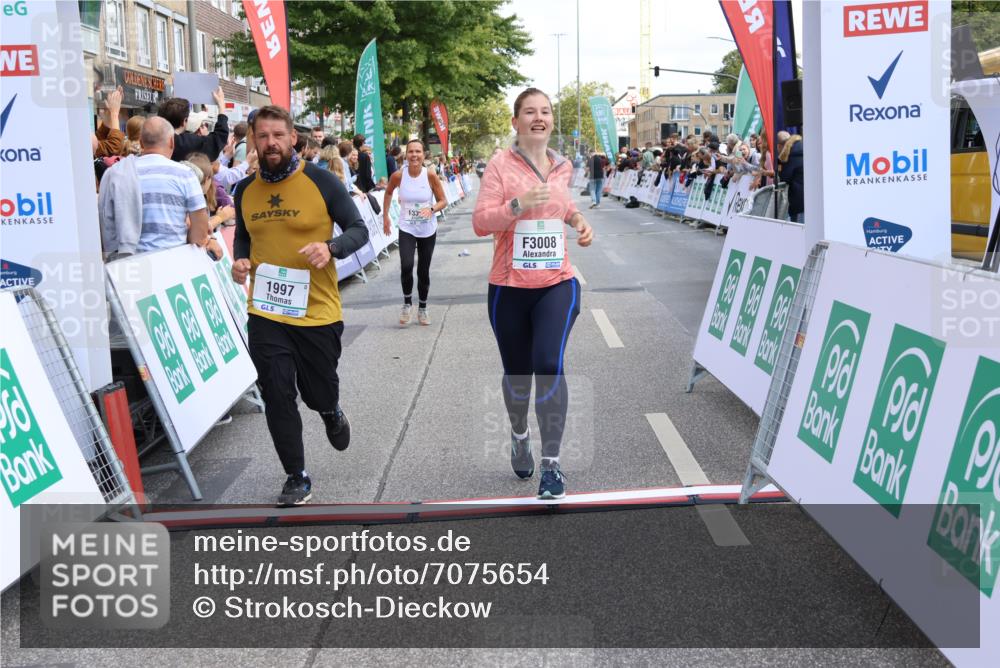 15.09.2024 - PSD Bank Halbmarathon Strokosch-Dieckow http://msf.ph/oto/7075654 15.09.2024 12:24:32 Ziel 1765, 1997, 2081, 2527, 3008, 3075, 3222, 3256, 3339, 3371, 3452, 3543 meine-sportfotos.de